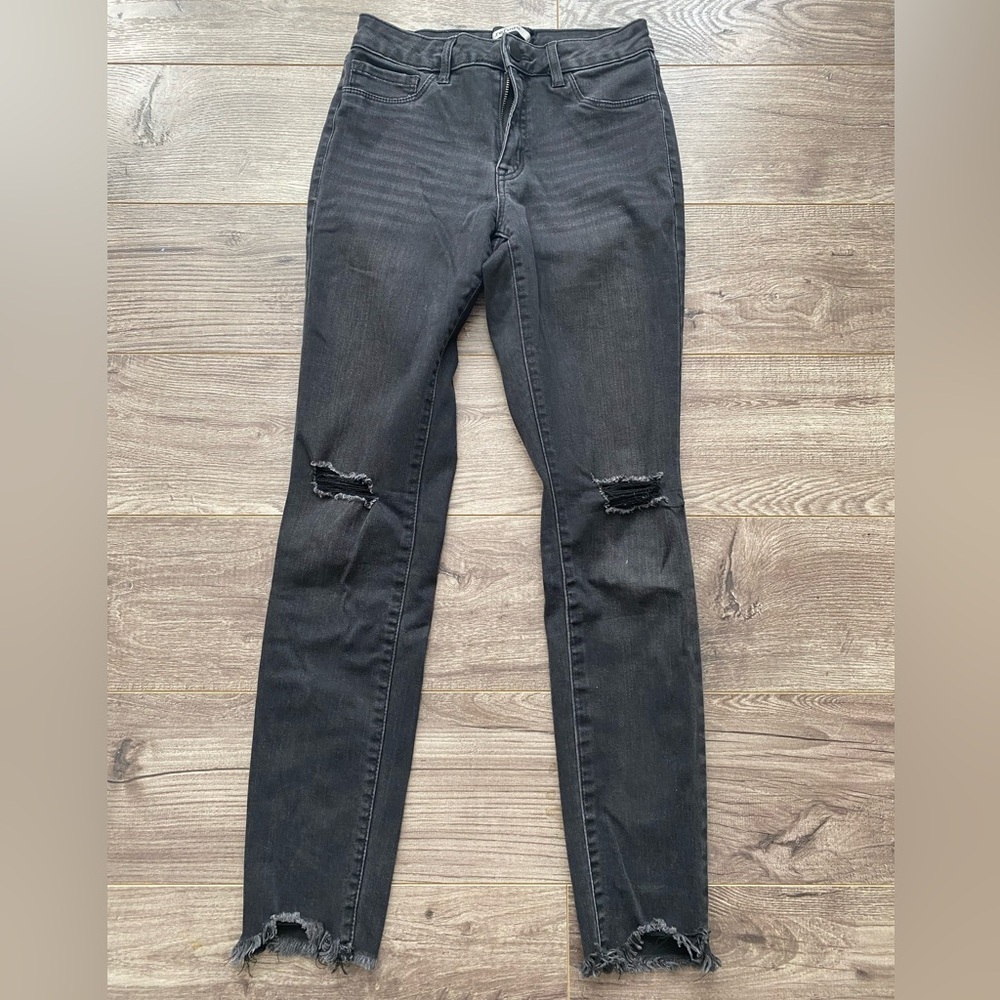 3/$15 Refuge Faded Black Distressed High Rise Skinny Jeans